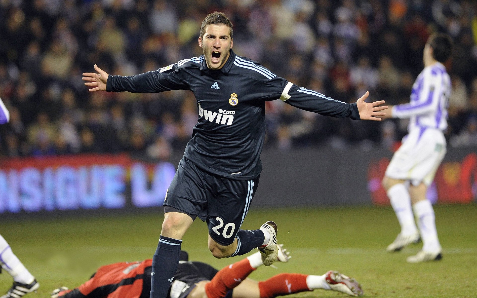 爱游戏体育-莱德基决赛发挥无懈可击，莱德基决赛发挥无懈可击是哪一集